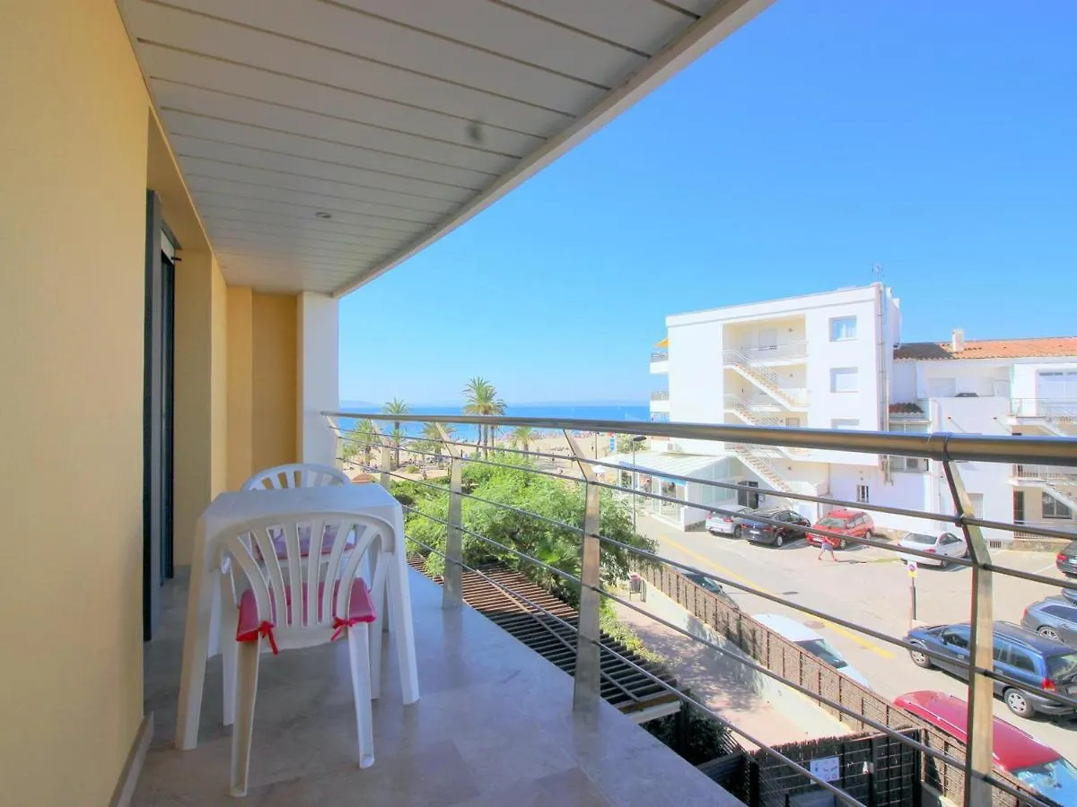 Apartamento En Roses: Primera Linea De Mar, Piscina, Aire Acondicionado, Parking - Es-228-87